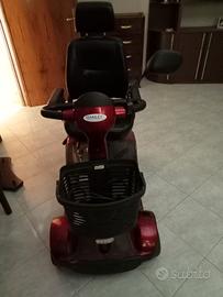 Sccoter carrozzina elettrica per disabili