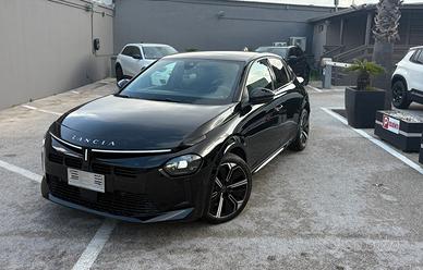 NUOVA Lancia Ypsilon Hybrid e-DCT LX AUTOMATIC