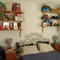 Testata letto - rete - materasso - comodini - luci