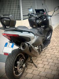 T max 560