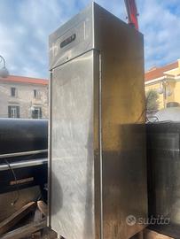 Frigo ristorante in acciaio