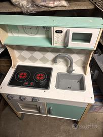 Cucina da bambina