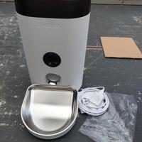 Distributore di Crocchette con telecamera