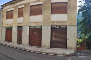 Appartamento di 230 m² con più di 5 locali a Valbr
