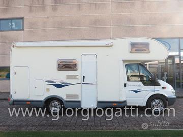 camper Challenger Genesis 43 mansardato con letti 