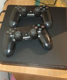 PS4 Slim 1TB + 2 controller + 5 videogame