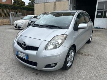 Toyota Yaris 1.4 D-4D DPF 5 porte Sol Euro5
