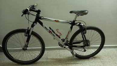 Bicicletta MTB Sintesi
