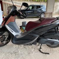 Piaggio Beverly 350 ST