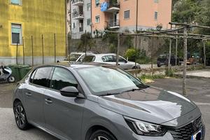 Peugeot 208 Allure 1.2 benzina (8 anni garanzia)