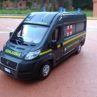 Ambulanza Guardia di Finanza Peugeot 1/43