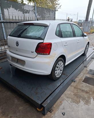 VOLKSWAGEN POLO (6R) DEL 2013 PER RICAMBI