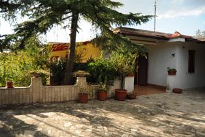 Villetta angolare in residence tranquillo