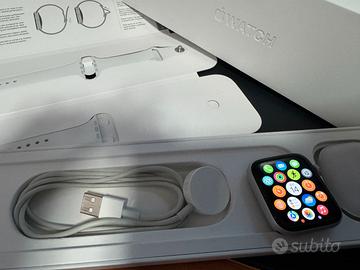 Apple Watch Serie 4  originale scatola e cinturino