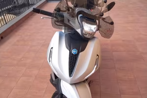 Piaggio Beverly 400 HPE