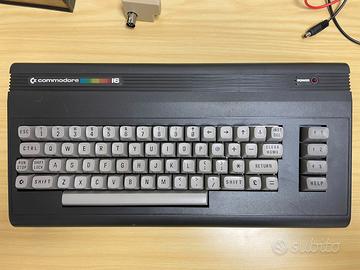 Commodore C16 con accessori