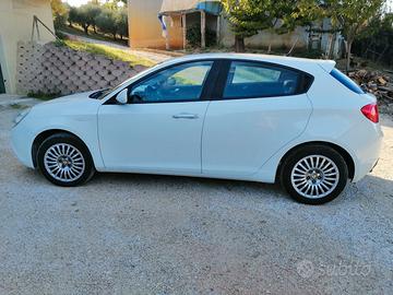Auto giulietta 14.120 gpl