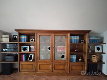 Libreria in legno massello L.352  H.155 P.37