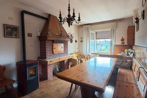 Ampia casa indipendente con giardino