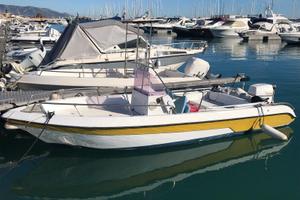 Barca open 5,3m + Johnson 70cv