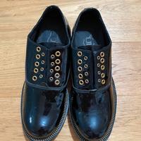 Mocassini modello Oxford in vernice Cult