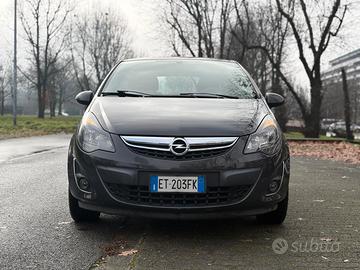 Opel corsa  1.2 Benzina/GPL 