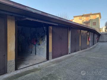 Box / Garage di 12 m² a Villa Cortese