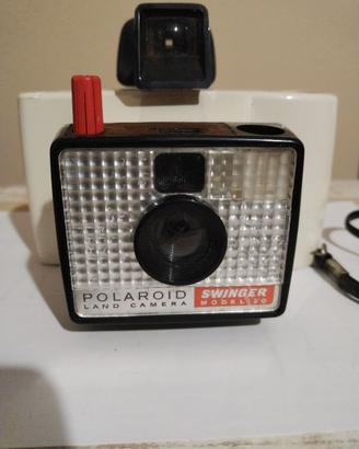 MACCHINA FOTOGRAFICA POLAROID SWINGER MODEL 20