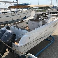 Jeanneau cap camarat 8.5