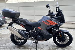 KTM 1290 Super Adventure KTM V2 ADV B1