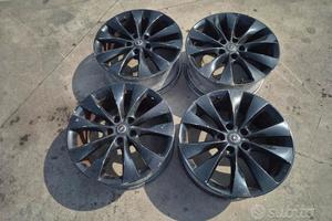 Cerchi In Lega Da 18" Per Opel Astra J Diesel