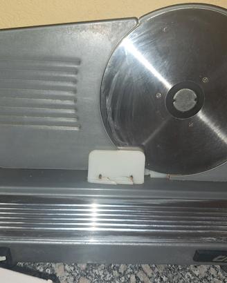 Affettatrice CAD pratika 22, lama 22