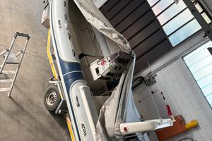 Gommone,motore e carrello stradale