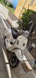 Piaggio Vespa gts 300