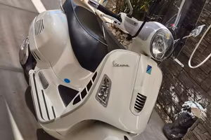 Piaggio Vespa gts 300