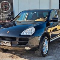 Porsche CAYENNE 3.2 V6 -UNI PRO -