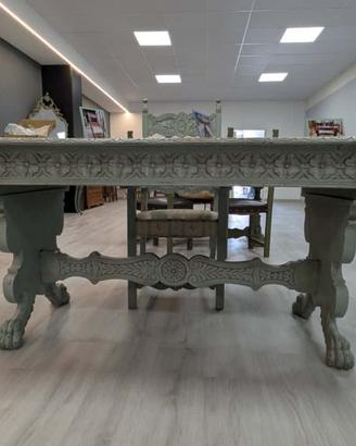 Scrivania in noce restaurata