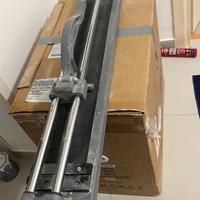 Taglia piastrelle a mano vigor