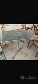 Tavolino vintage di design