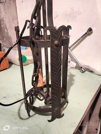 lampadario in ferro battuto due lampade epoca 900
