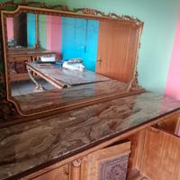 sala da pranzo nobiliare raffinata ed elegante 