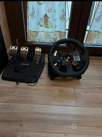 simulatore logitech G29 driving force