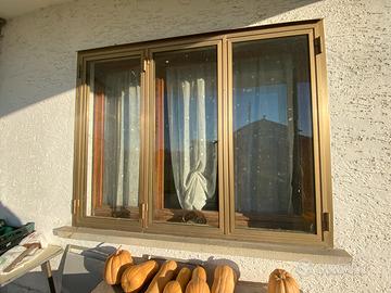 Finestra alluminio tre ante