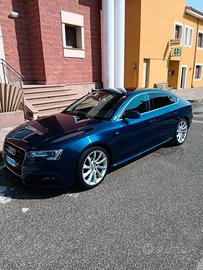 AUDI A5 quattro S-line (Dentro e fuori)