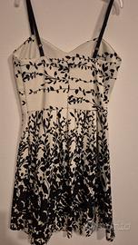 vestito elegante con fantasia albero