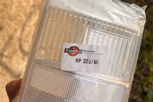 plastiche per frecce e stop per vespa 125