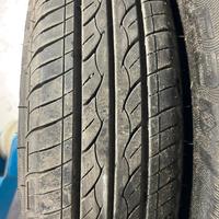 2 gomme  e cerchi 135 80 R 13
