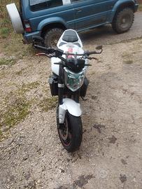  Yamaha FZ1 valuto scambi con cross o quad