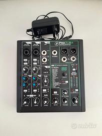 Mixer MACKIE PROFX6V3
