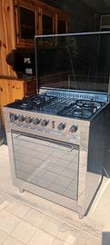 Cucina gas con forno elettrico